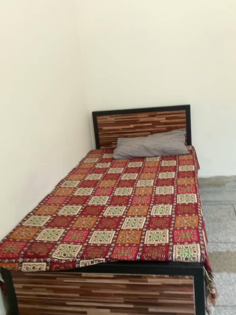 iron framed bed 2