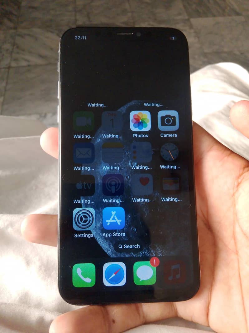 Apple iPhone X 4