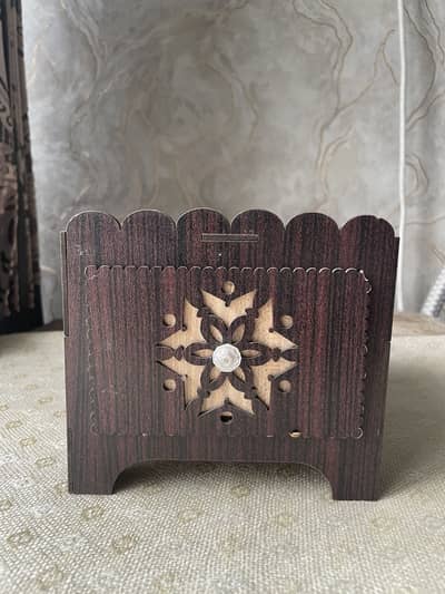 Small wooden box