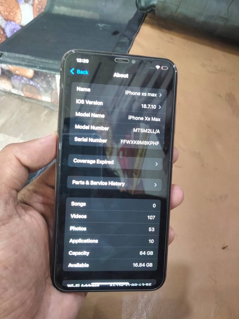iPhone XS Max 4