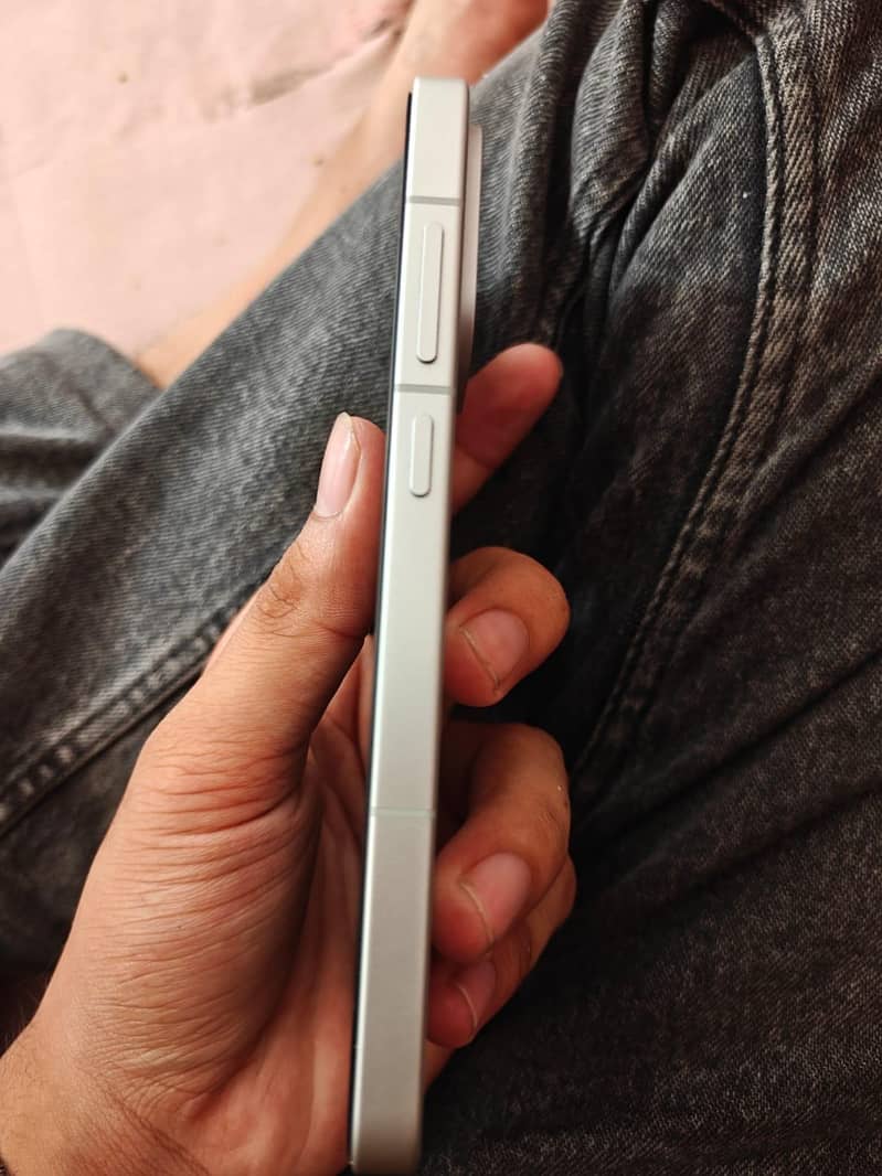 One Plus 13t 0
