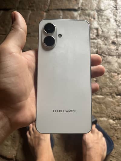 Tecno Spark Go 1