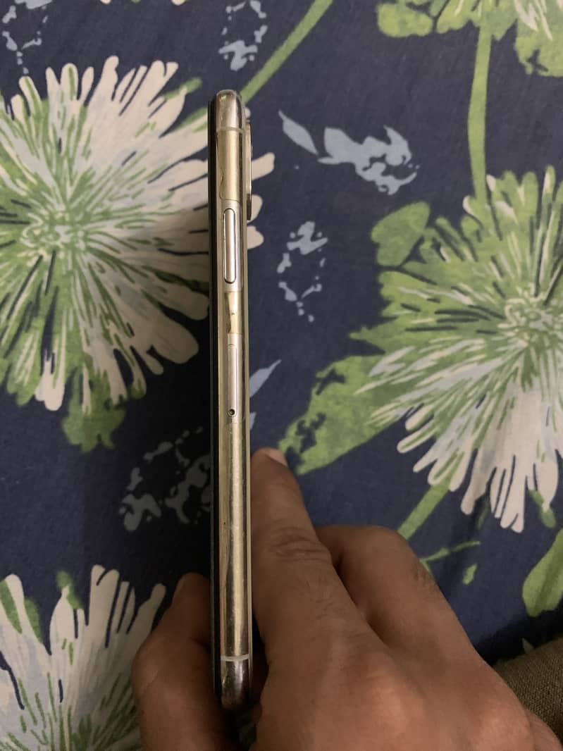 Iphone xs 3