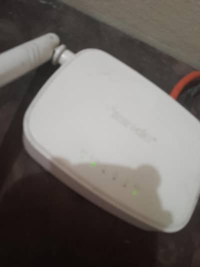 router or oski tar dono sale krny koch month used h new h koi khrbi nh
