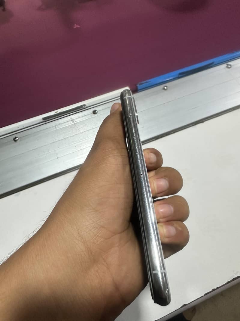 Apple iPhone x 1