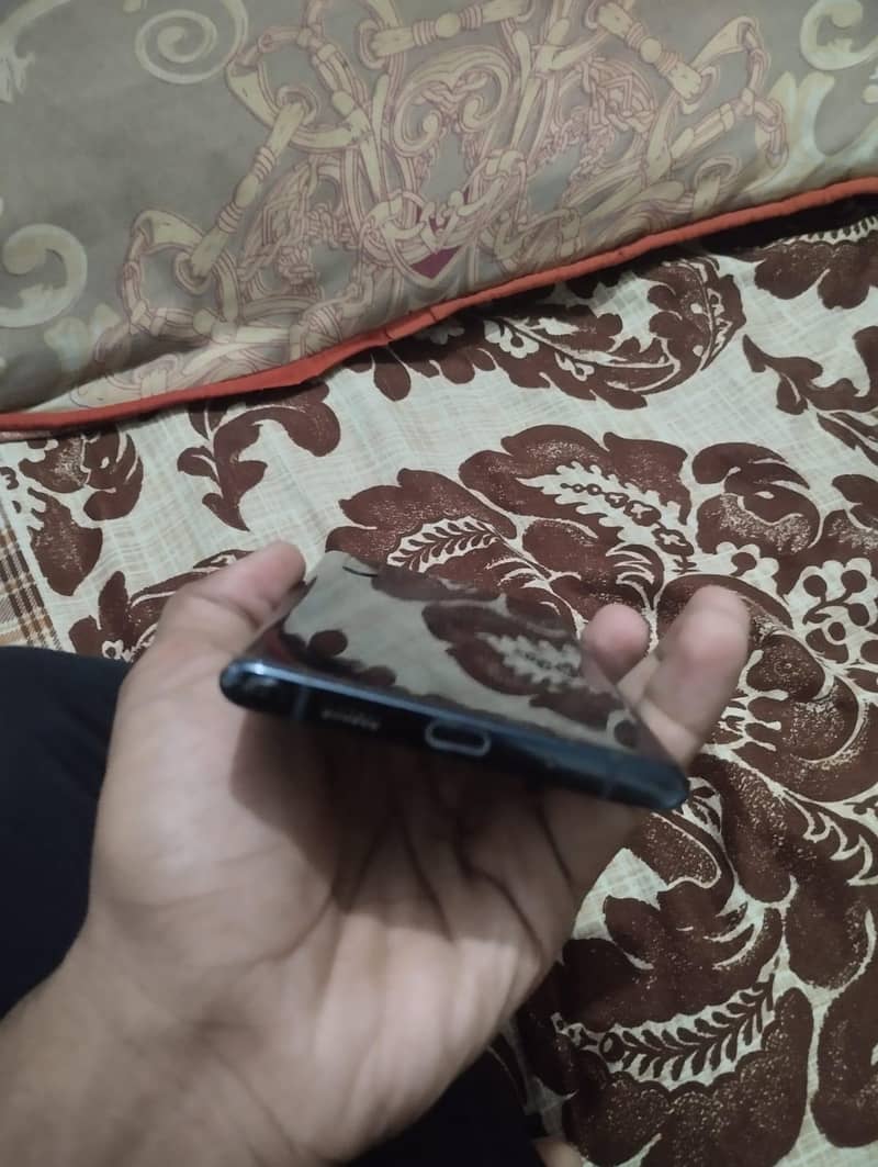 Samsung Mobile Note 10 Plus 3