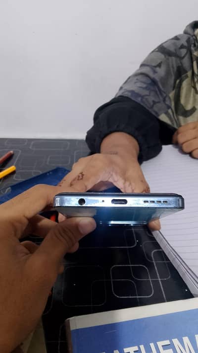Infinix Hot 40