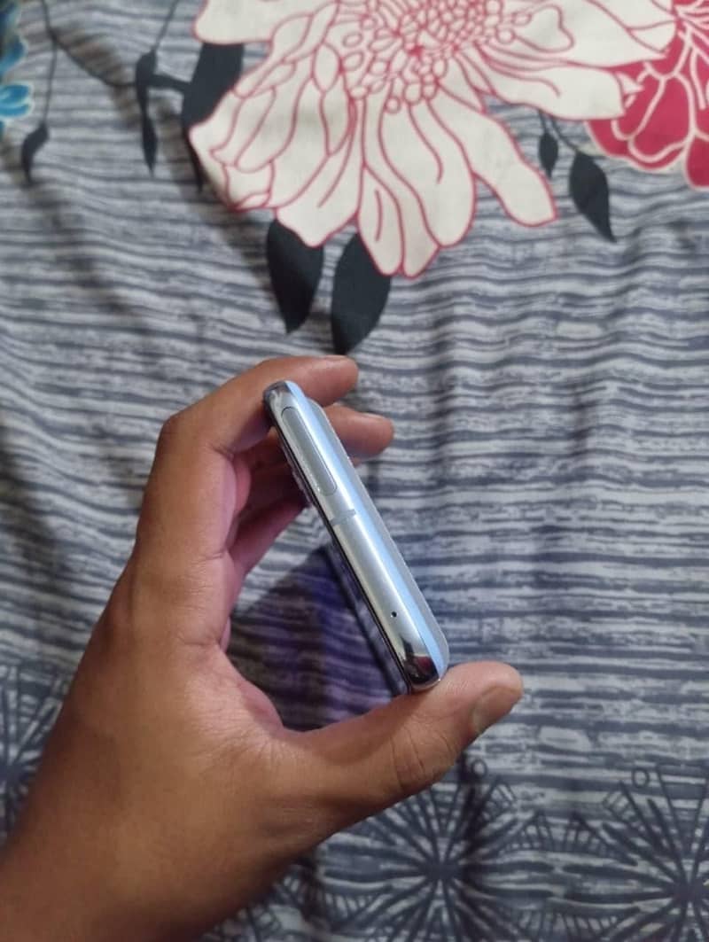 Google Pixel 8 Pro 2