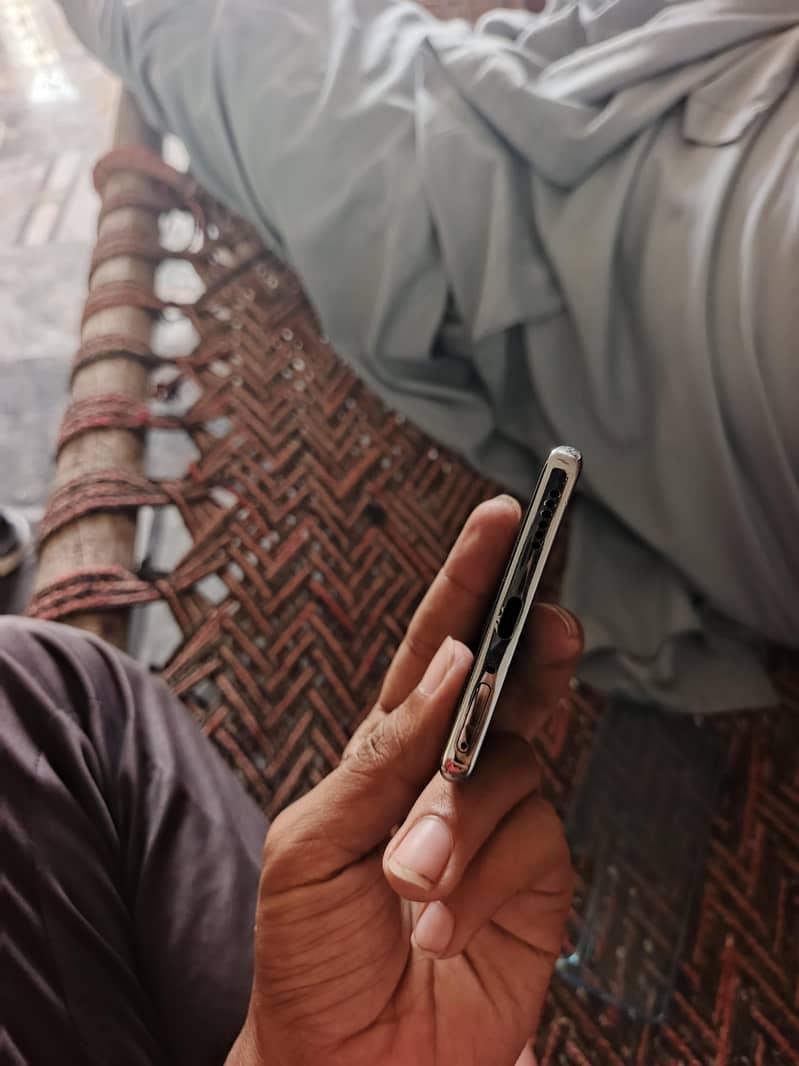 Tecno CAMON 40 Pro 3