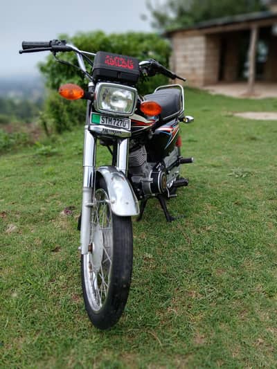 Bike for sale final demand 150 k  10/10 condition model 19