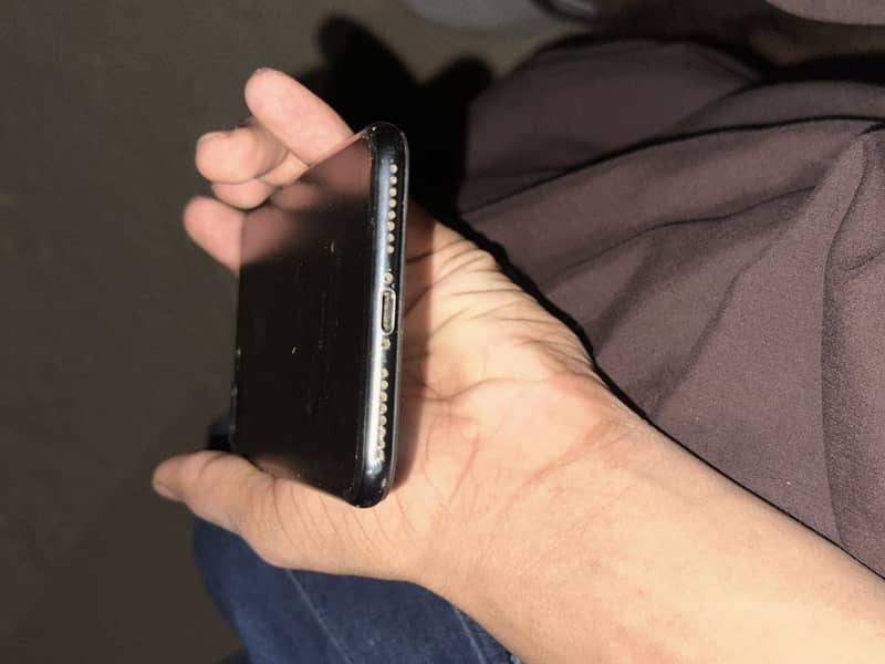 Apple iPhone 7 Plus 3