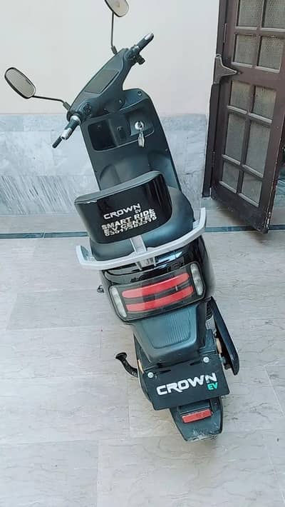 crown E bike