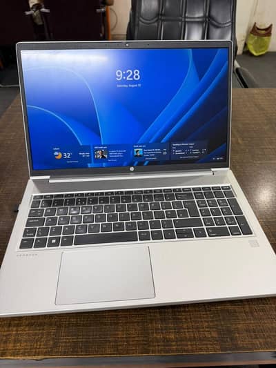 HP laptop slim 13 generation i7