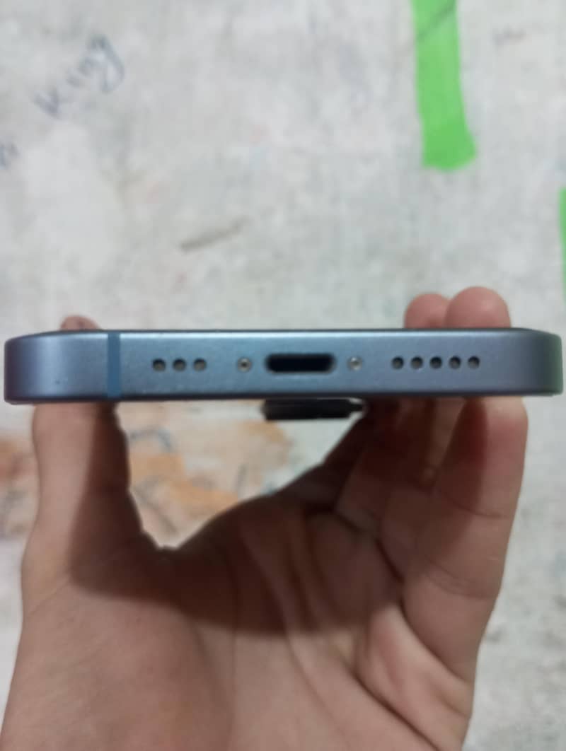 iPhone 14 10/10 condition 3