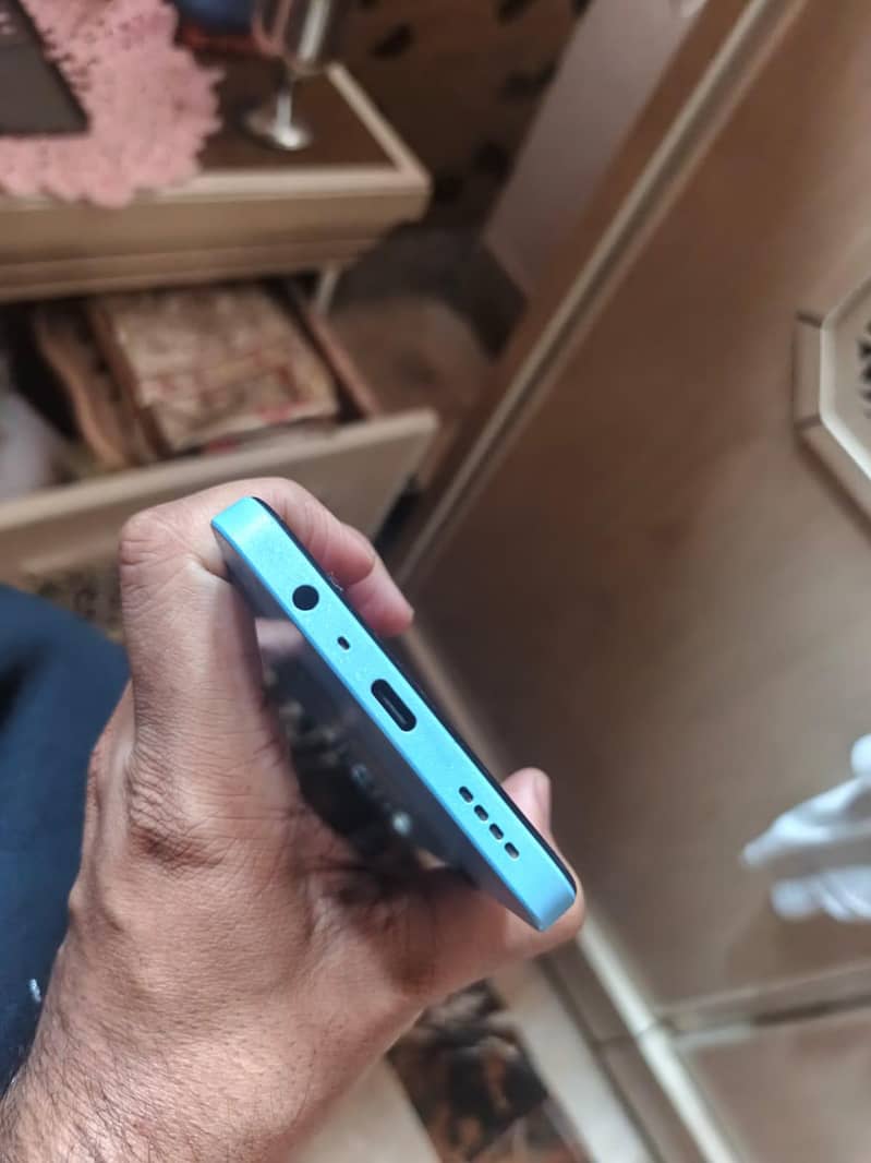 Realme Note 50 4