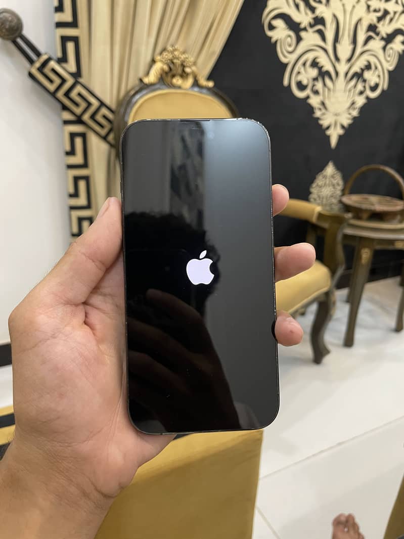Apple iPhone 14 Pro 3