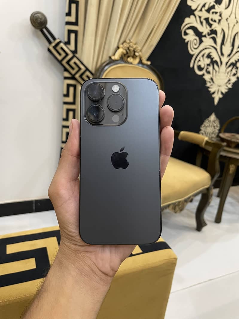 Apple iPhone 14 Pro 4