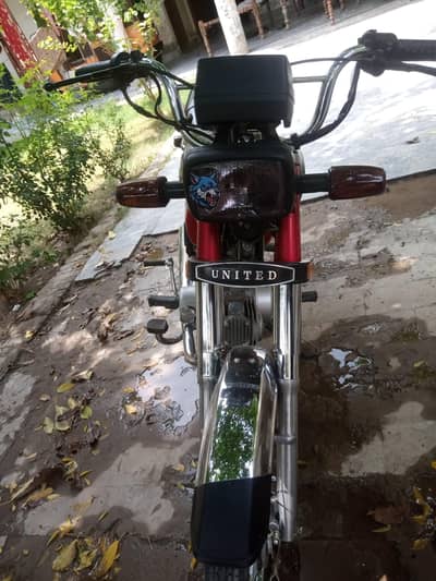 United bike for sale 23 model full last condition in jaane ka koi kaam