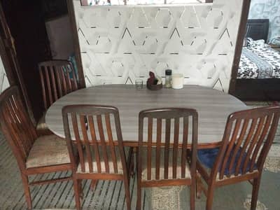 selling my 6 chair dinning table