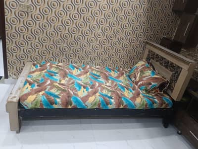 Single bed with mattress