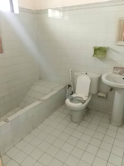 1 Knal lower portion Available for Rent 0304.7663608