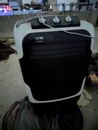 12 v air cooler v good condition