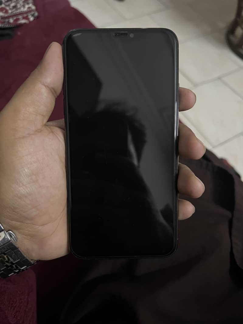 Apple iPhone 11 Pro Max 1