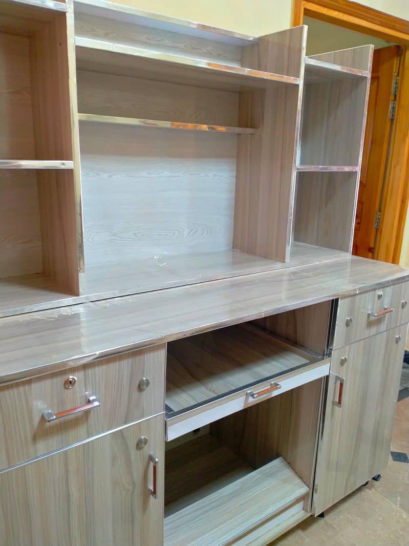 Study/Computer table with hutch 3