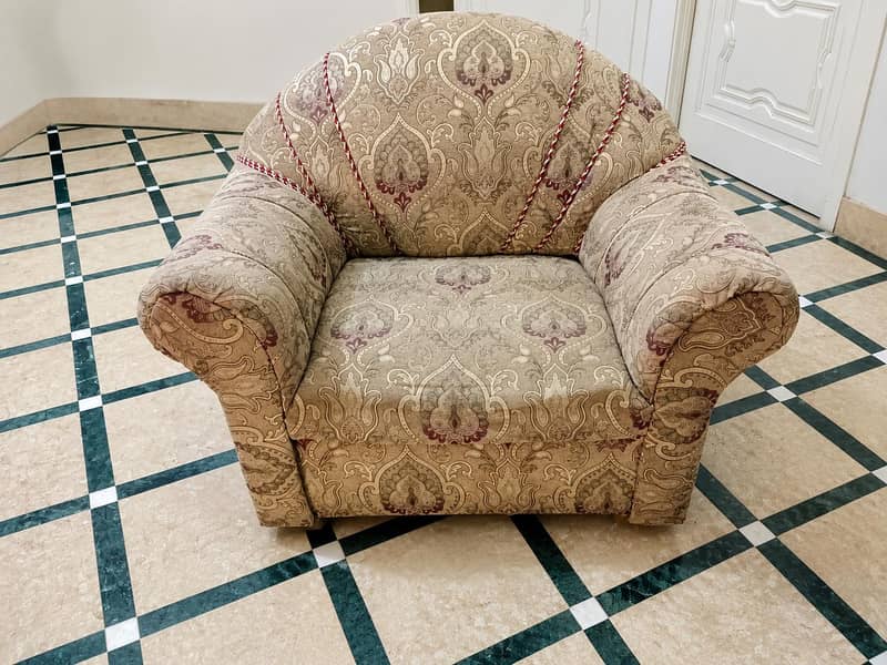 5 seater sofa 0
