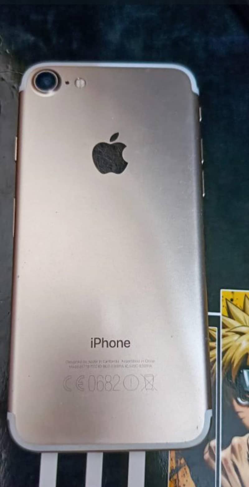Apple iPhone 7 3