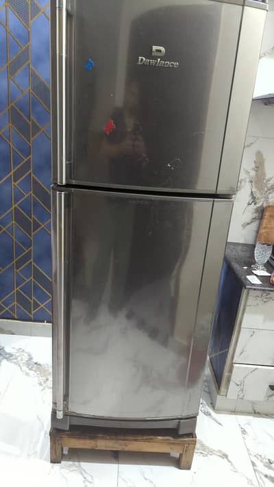 Dawlance hzone large size fridge with good condition