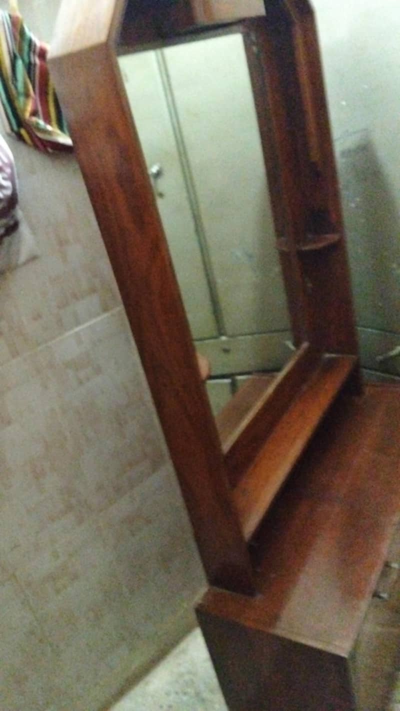 Dessing table Wooden 5