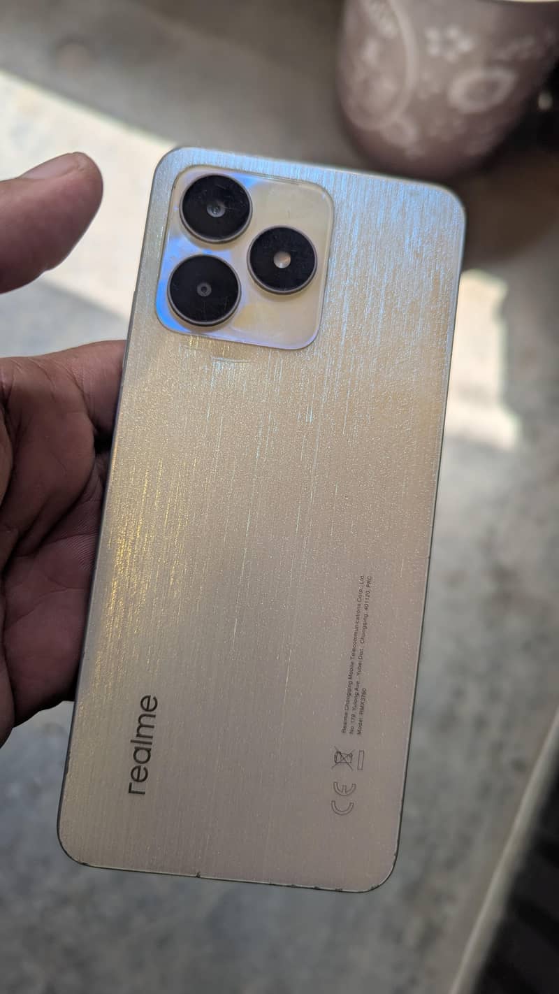 Realme C53 0