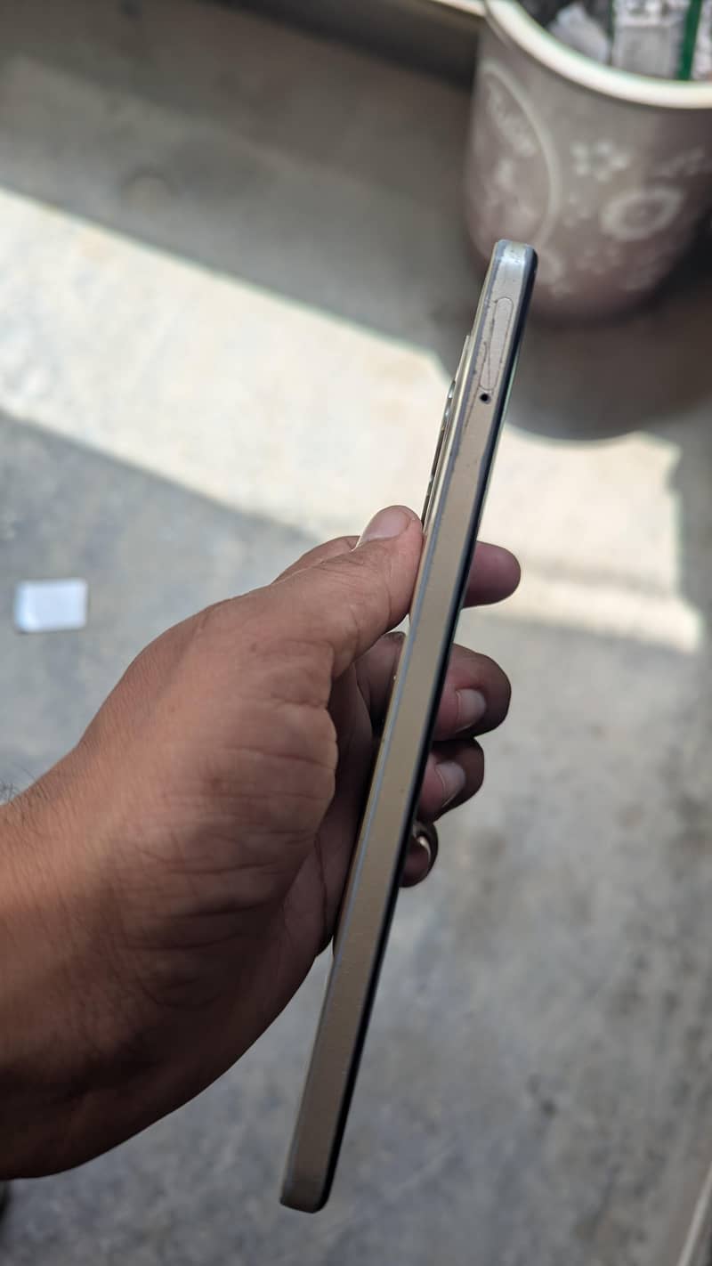 Realme C53 1