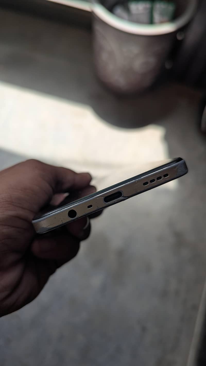 Realme C53 4
