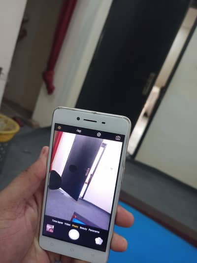 OPPO A57