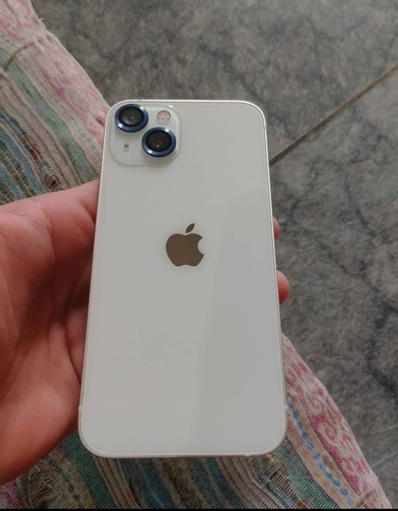 Apple iPhone 13 0