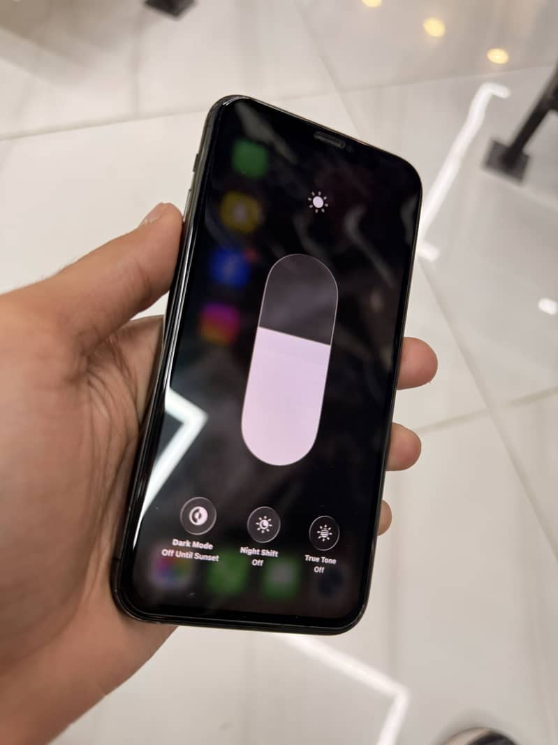 Apple iPhone 11 Pro 3