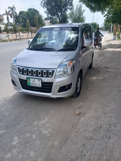 Suzuki Wagon R 2017 . . . . . 03005533062