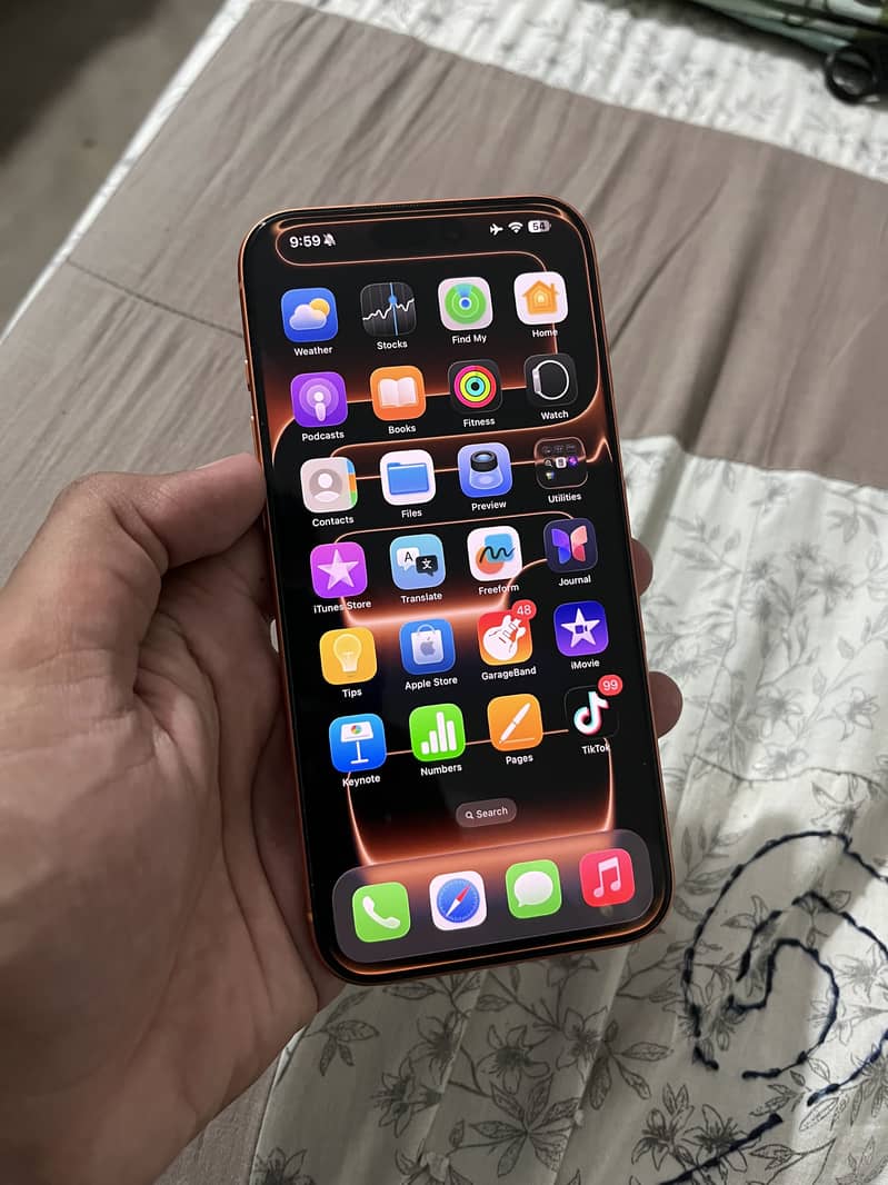 Apple iPhone 17 Pro Max 1