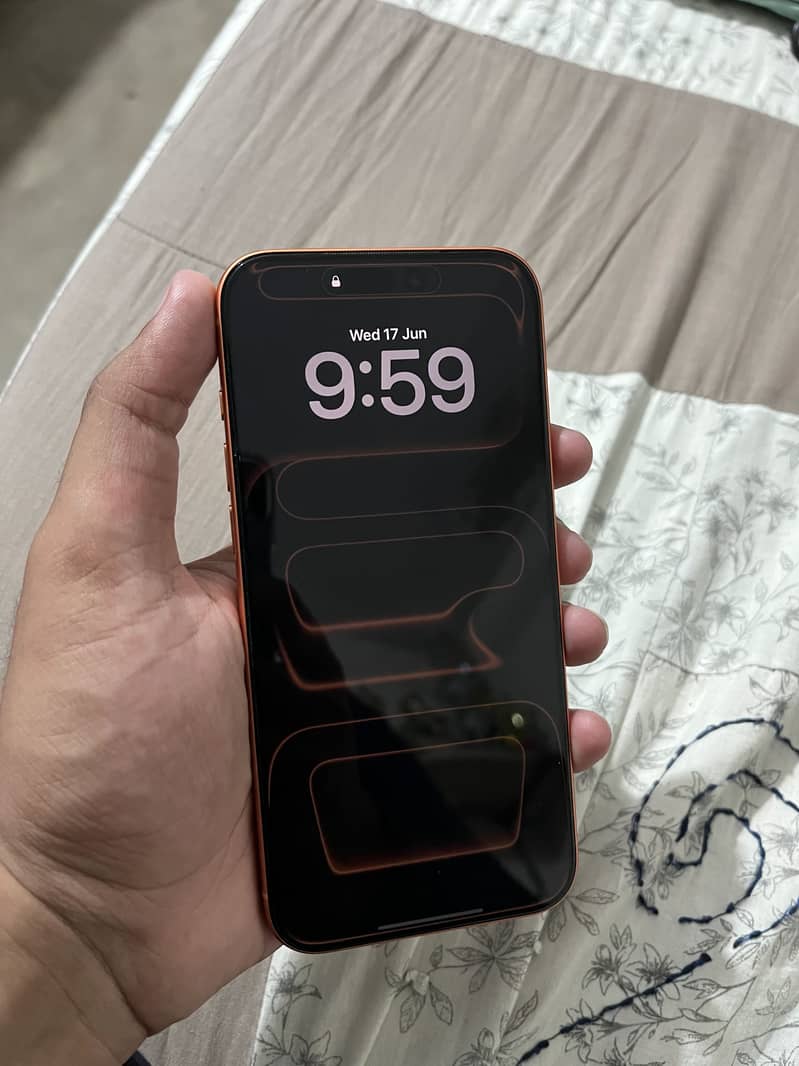 Apple iPhone 17 Pro Max 5