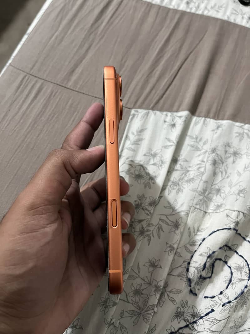 Apple iPhone 17 Pro Max 6
