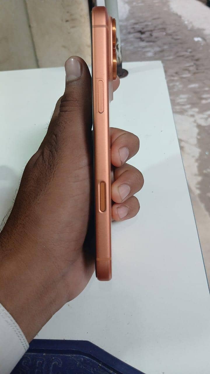 Apple iPhone 17 Pro Max 7
