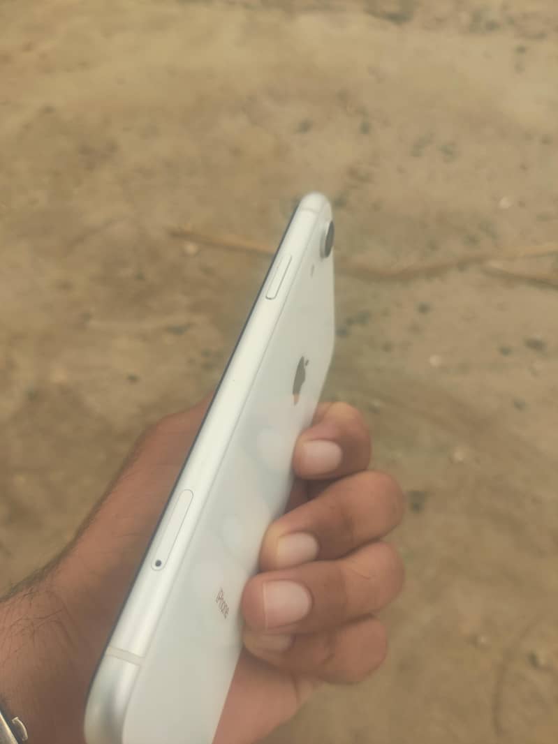 Iphone XR 4