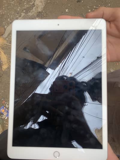Apple iPad 7th genreation 10/10 Condition