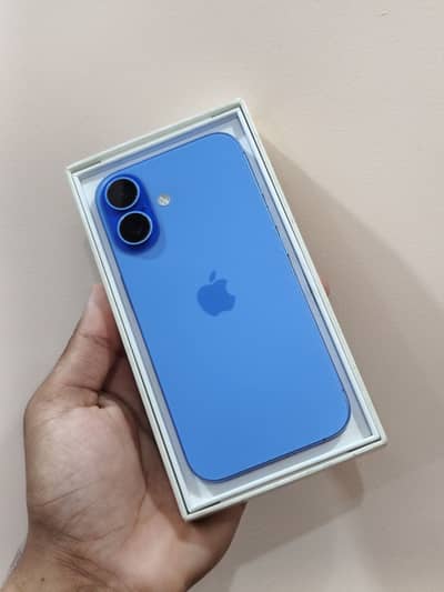 Apple iPhone 16