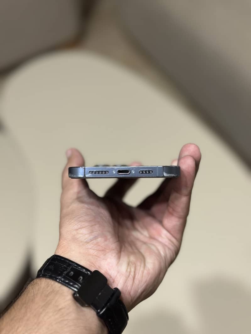 Apple iPhone 13 Pro Max 3