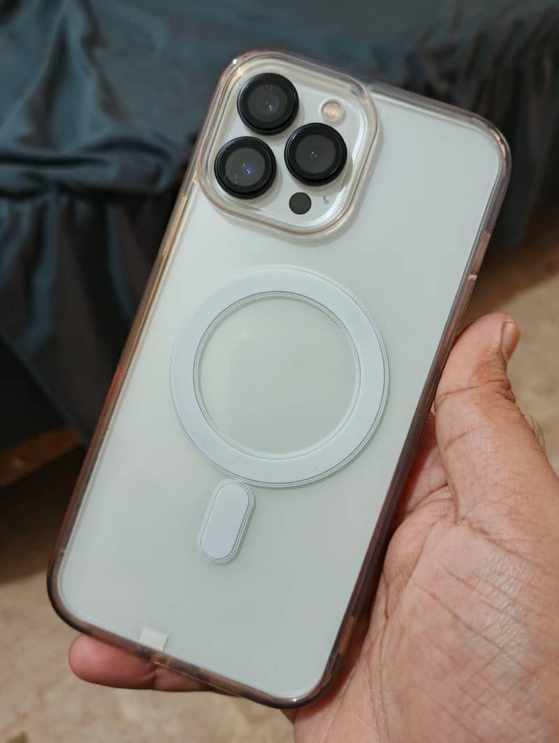 Apple iPhone 13 Pro Max 8