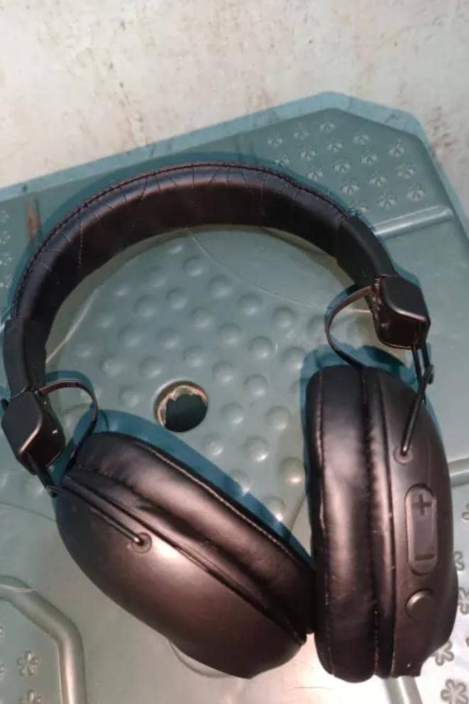 jlab studio pro wireless 3