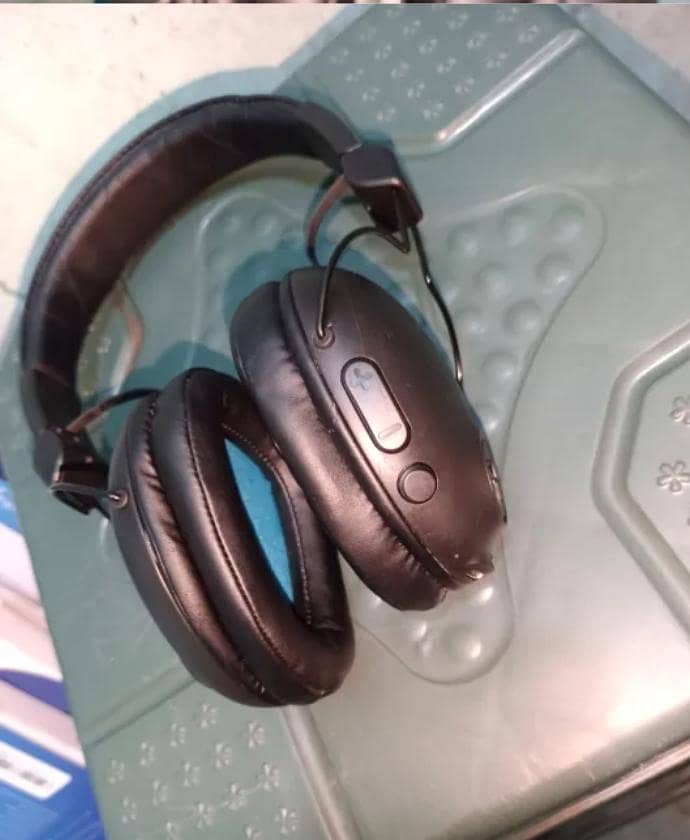 jlab studio pro wireless 5